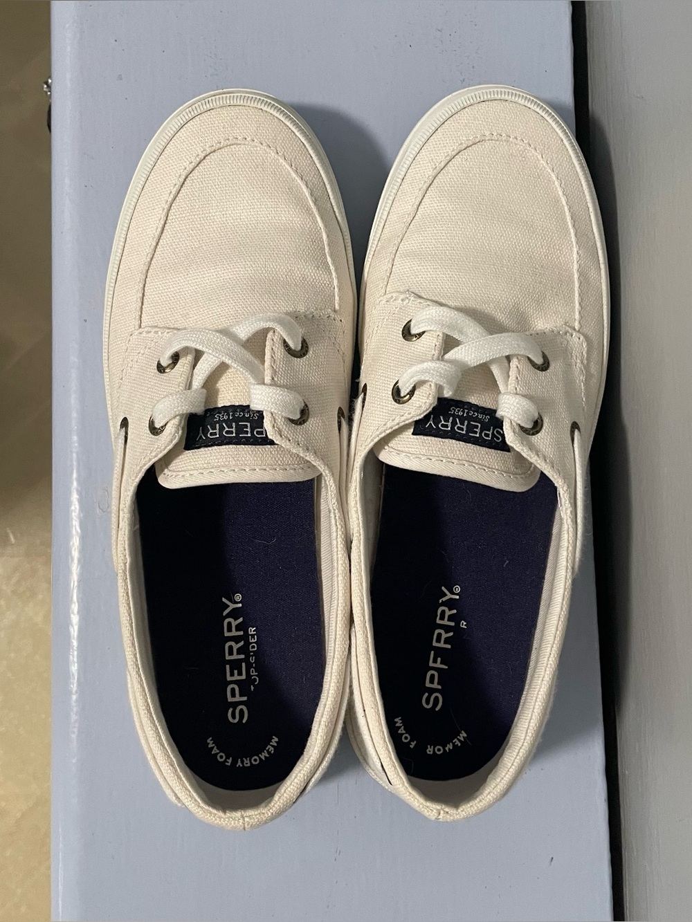 Sperry Woman’s White Canvas Shoes